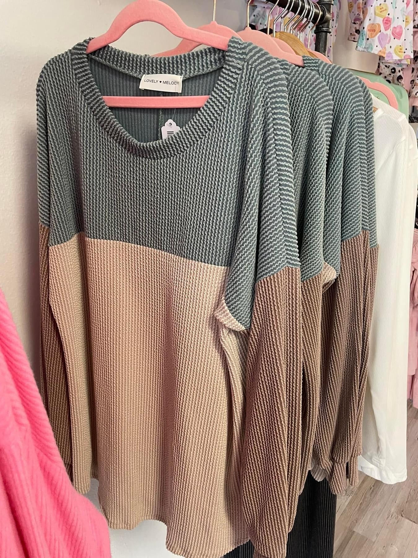 Womens Colorblock Ribbed Lightweight Top