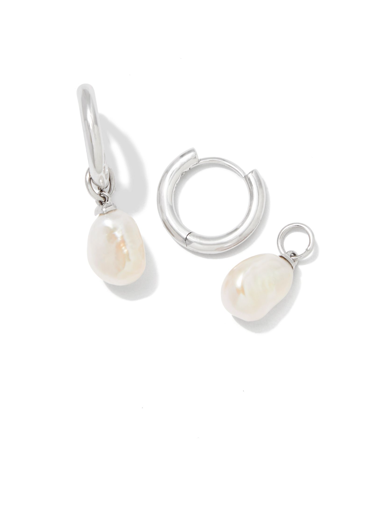 Willa Pearl Huggie Earring