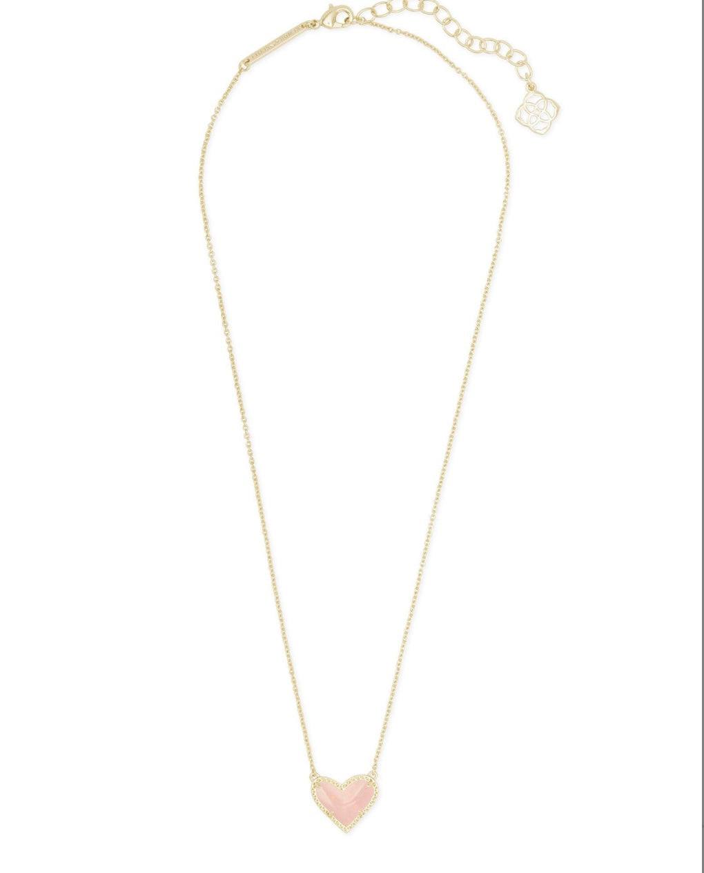 Ari Heart Short Pendant Necklace