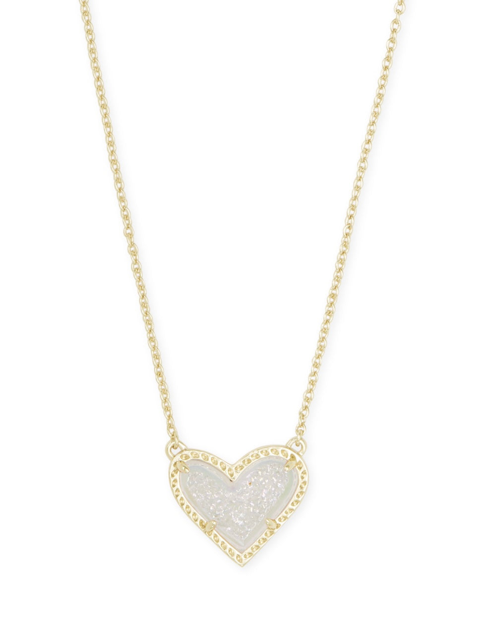 Ari Heart Short Pendant Necklace